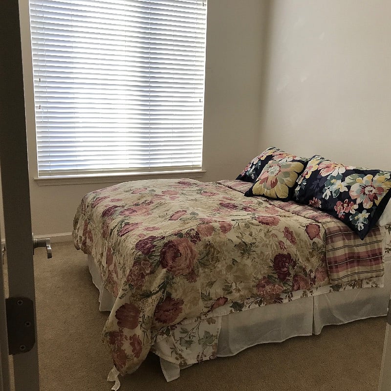 Furnished Finder property 607430_1 photo 3