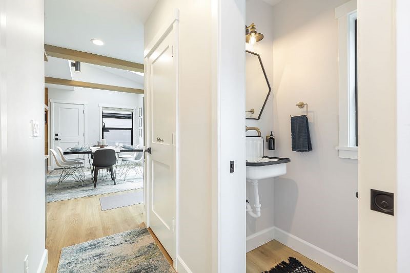 Furnished Finder property 607470_1 photo 22