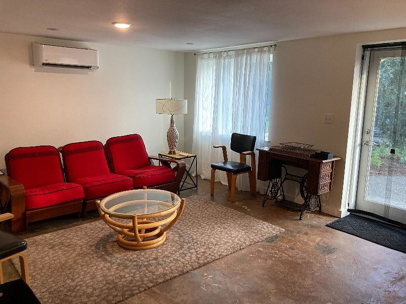 Furnished Finder property 607509_1 photo 3