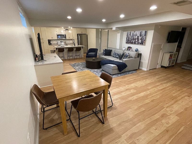 Furnished Finder property 607557_1 photo 3