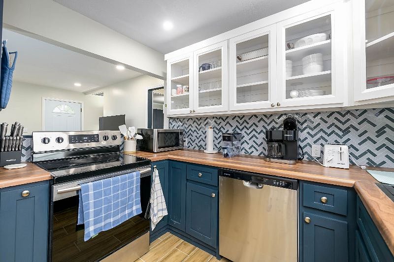 Furnished Finder property 607583_1 photo 36