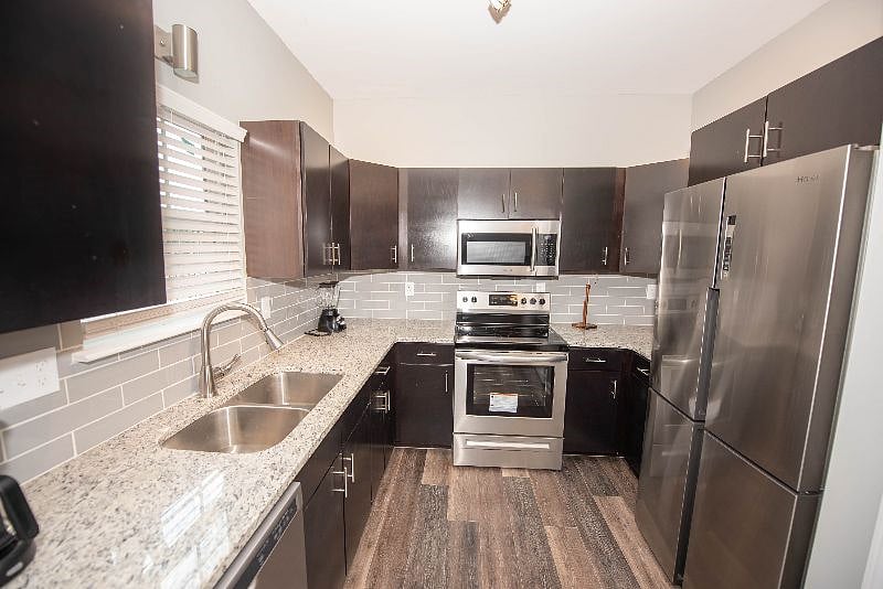 Furnished Finder property 607630_1 photo 17