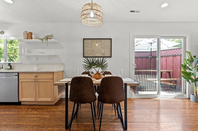 Furnished Finder property 607648_1 photo 12
