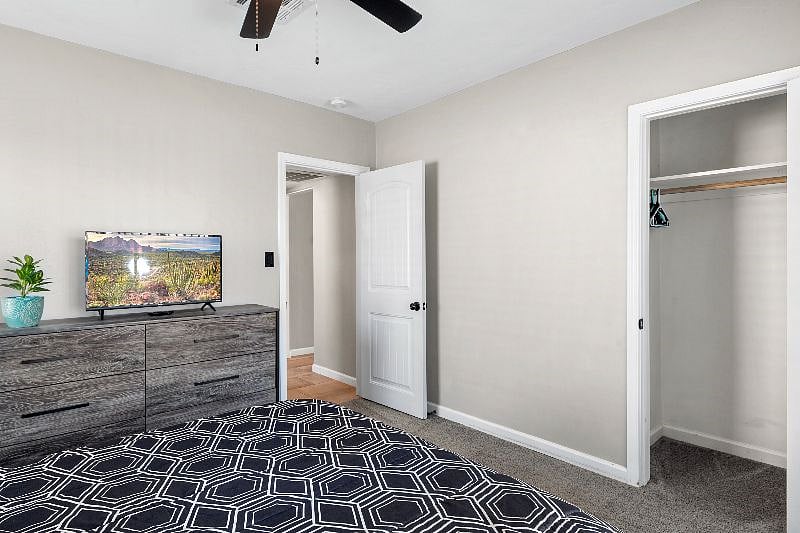 Queen Bedroom