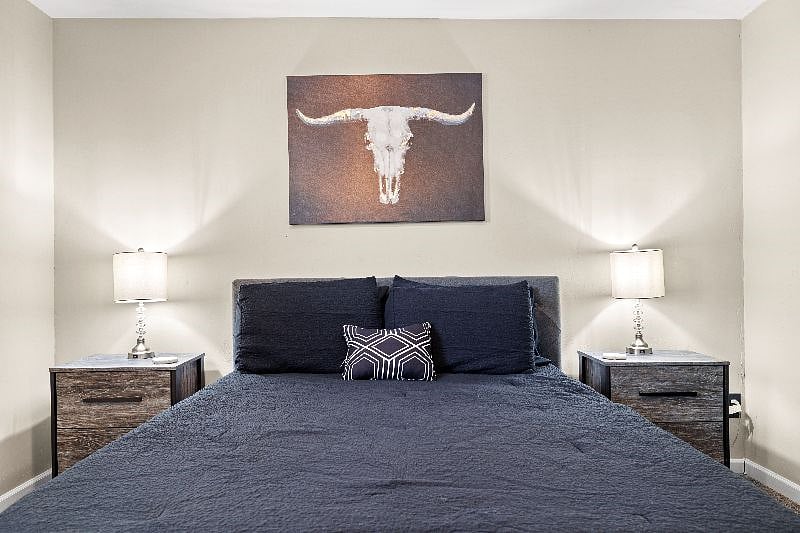 Queen Bed 2