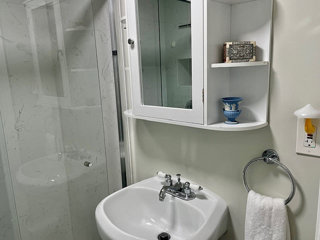 Furnished Finder property 607704_1 photo 13