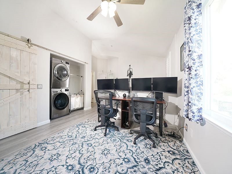 Furnished Finder property 607728_1 photo 13