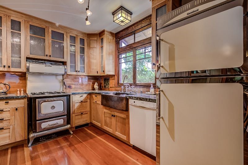 Furnished Finder property 607783_1 photo 12