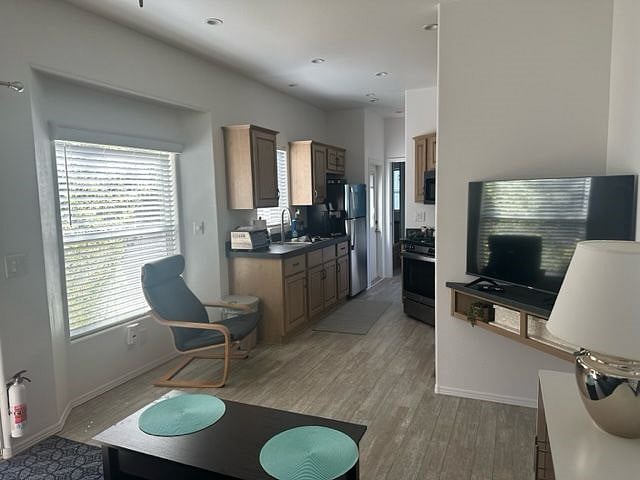 Furnished Finder property 607785_1 photo 3