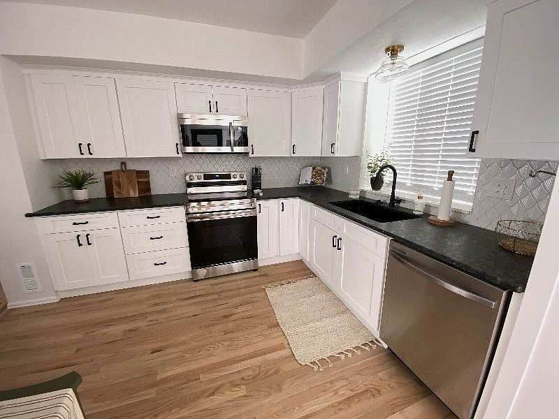 Furnished Finder property 607858_1 photo 25