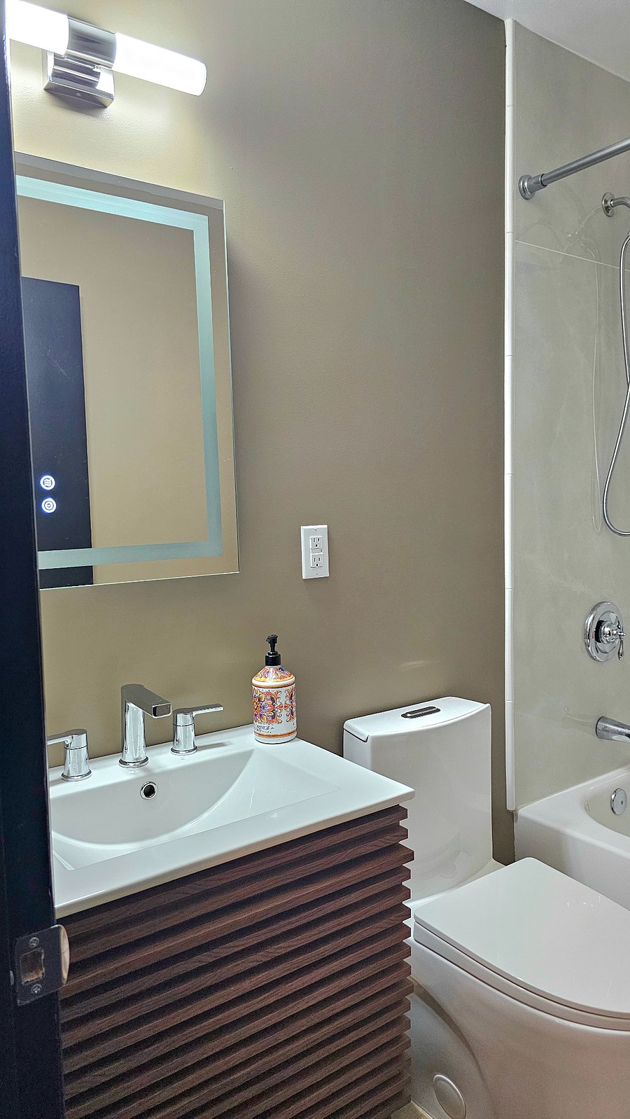 Furnished Finder property 607883_1 photo 14