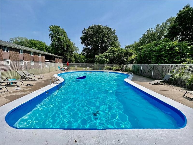 Furnished Finder property 607938_1 photo 4