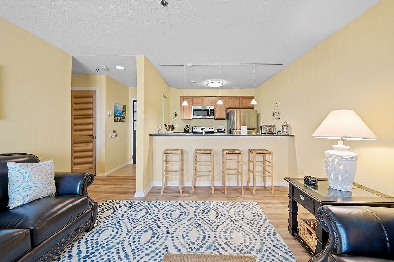 Furnished Finder property 607957_1 photo 3