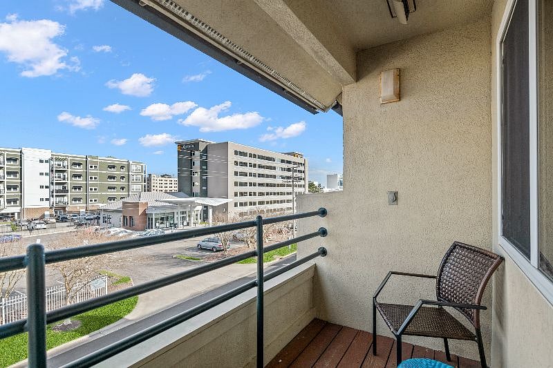 Furnished Finder property 607957_1 photo 8