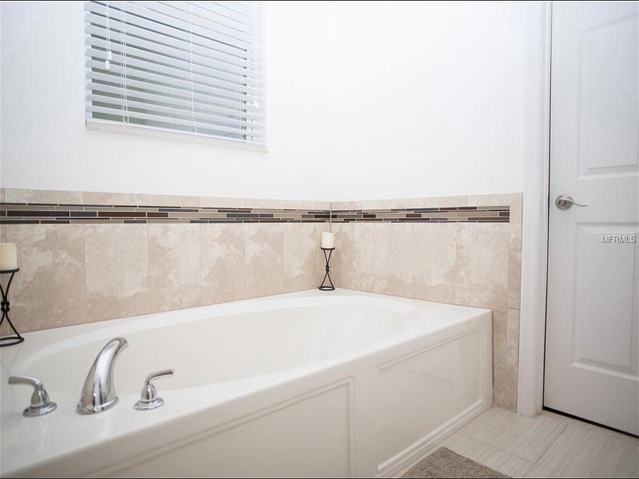 Furnished Finder property 608015_1 photo 11