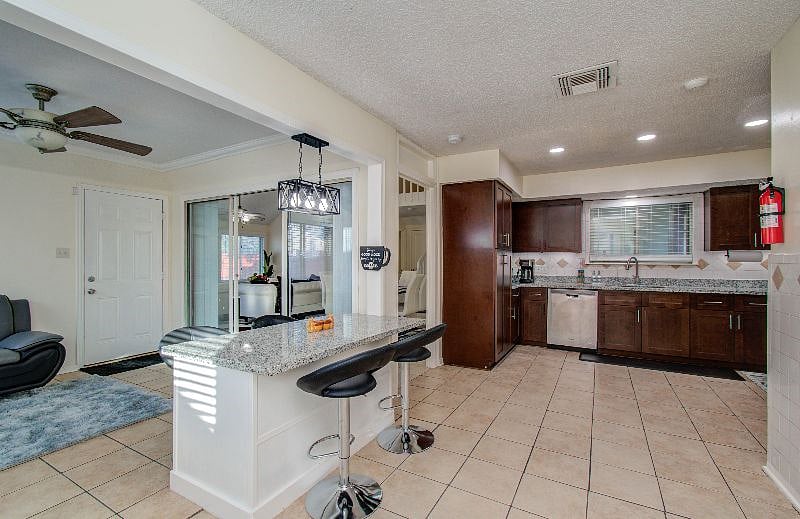 Furnished Finder property 608078_1 photo 11