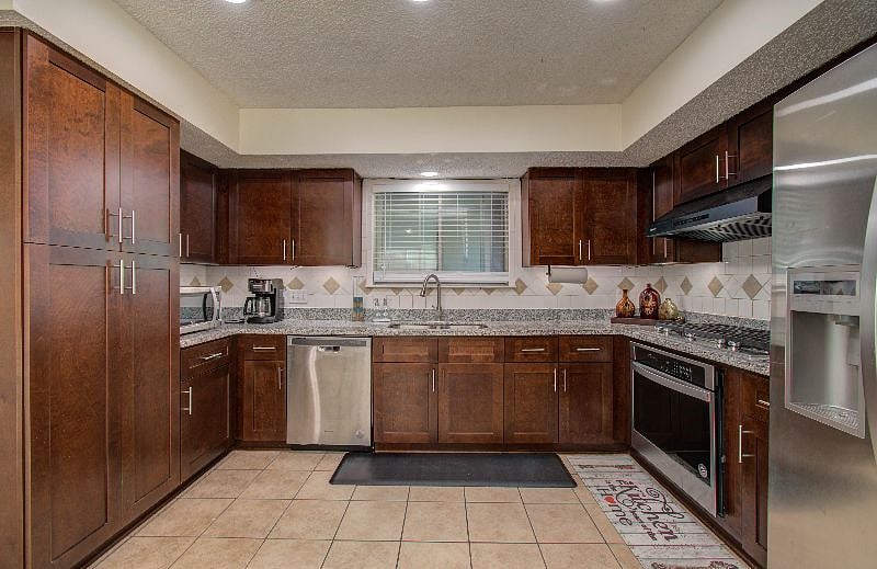 Furnished Finder property 608078_1 photo 13