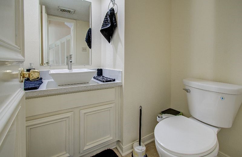 Furnished Finder property 608078_1 photo 17