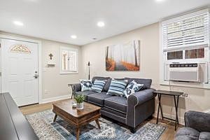 Furnished Finder property 608079_1 photo 3