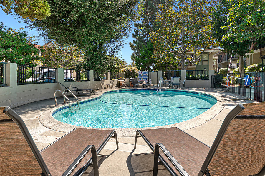 Furnished Finder property 608102_1 photo 26