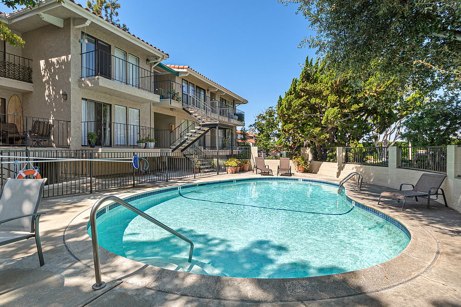 Furnished Finder property 608102_1 photo 28