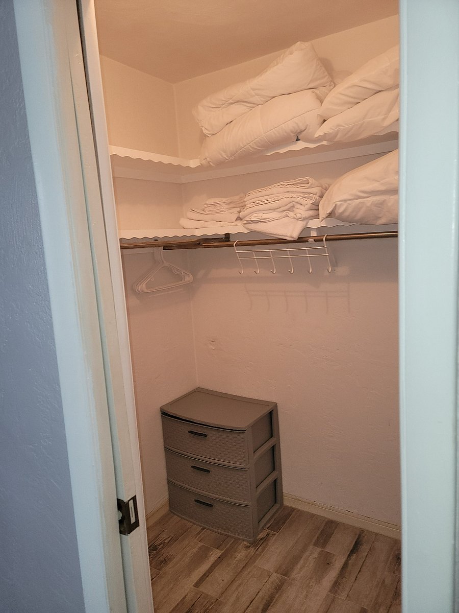 2nd Bedroom Closet