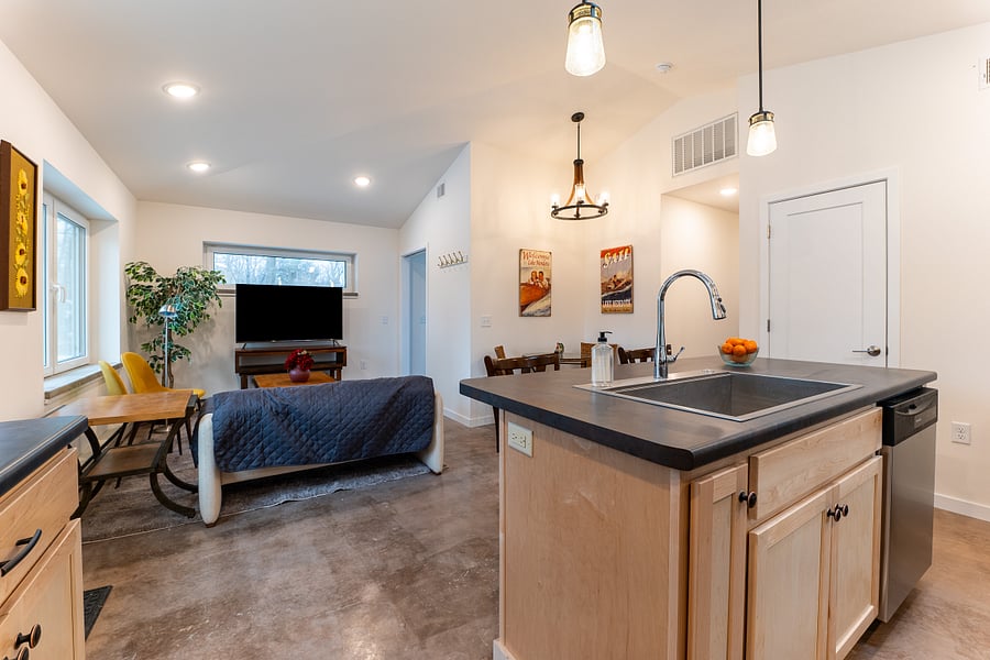 Furnished Finder property 608159_1 photo 15