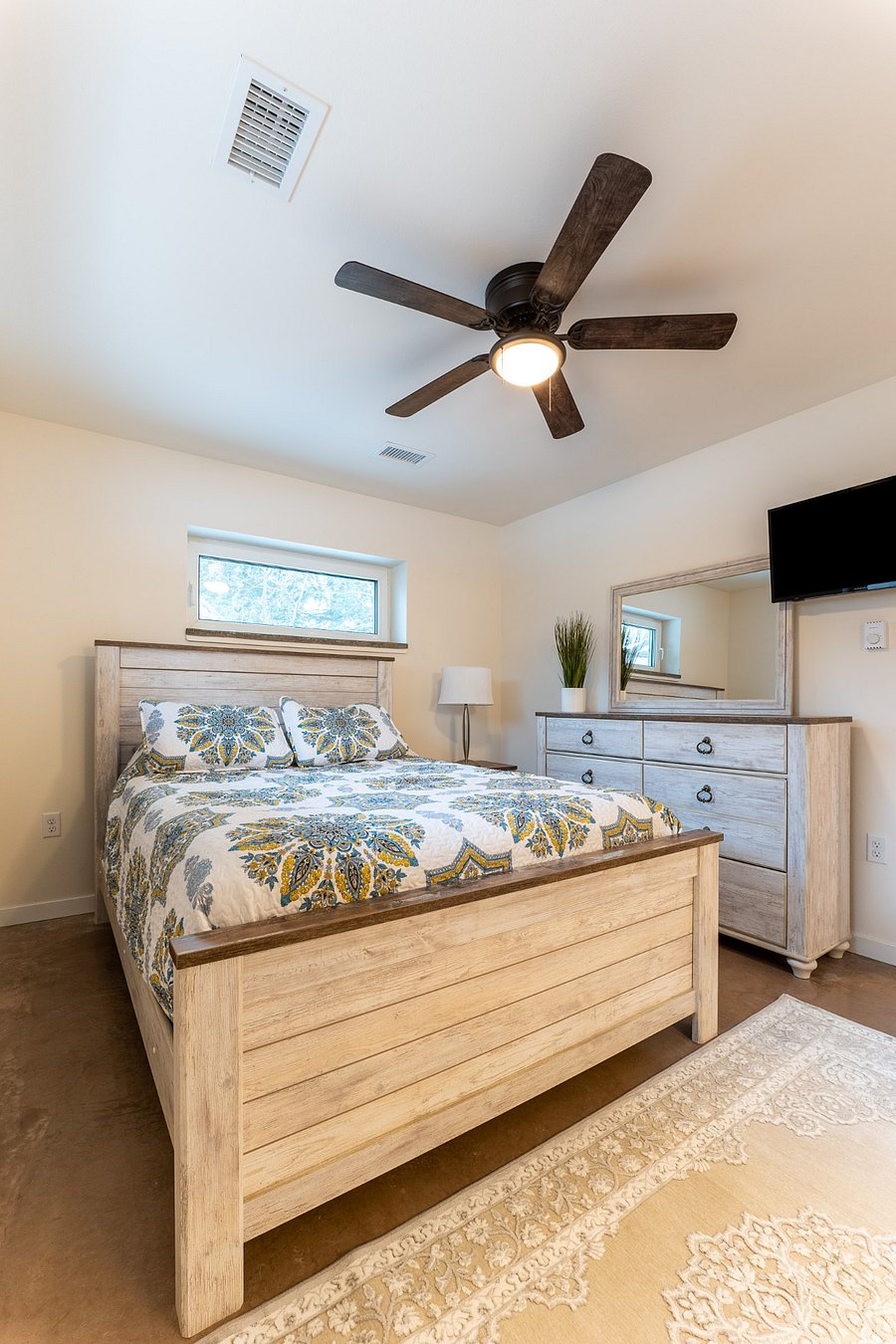 Furnished Finder property 608159_1 photo 20