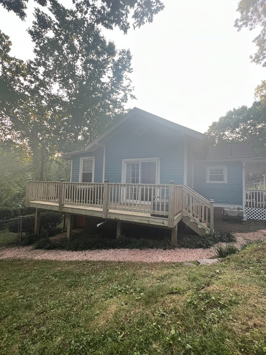 Side deck view