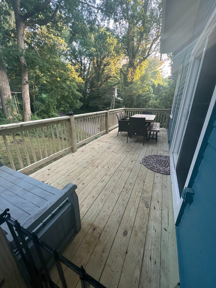 Newly remodeled side deck!