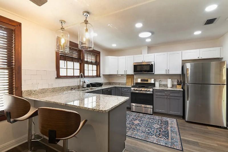 Furnished Finder property 608222_1 photo 3