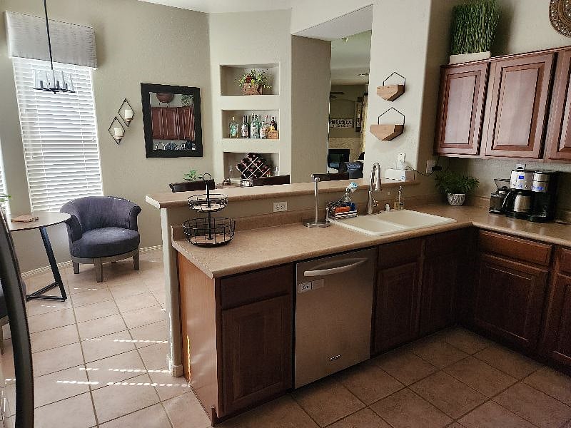 Furnished Finder property 608299_1 photo 6