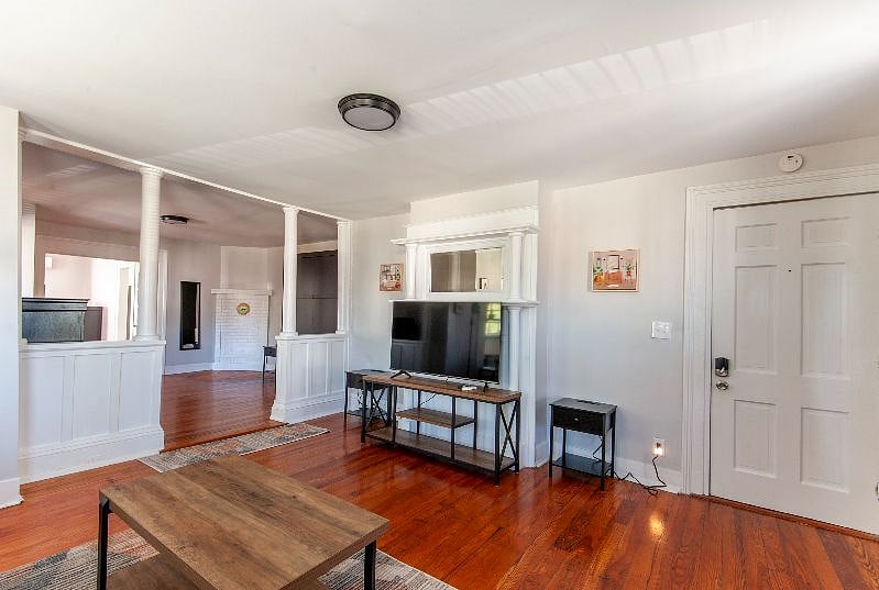 Furnished Finder property 608303_1 photo 3
