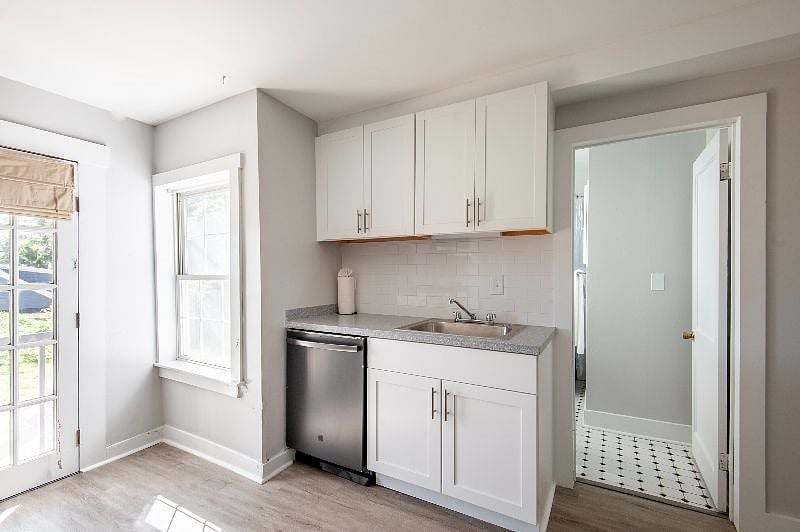 Furnished Finder property 608303_1 photo 12