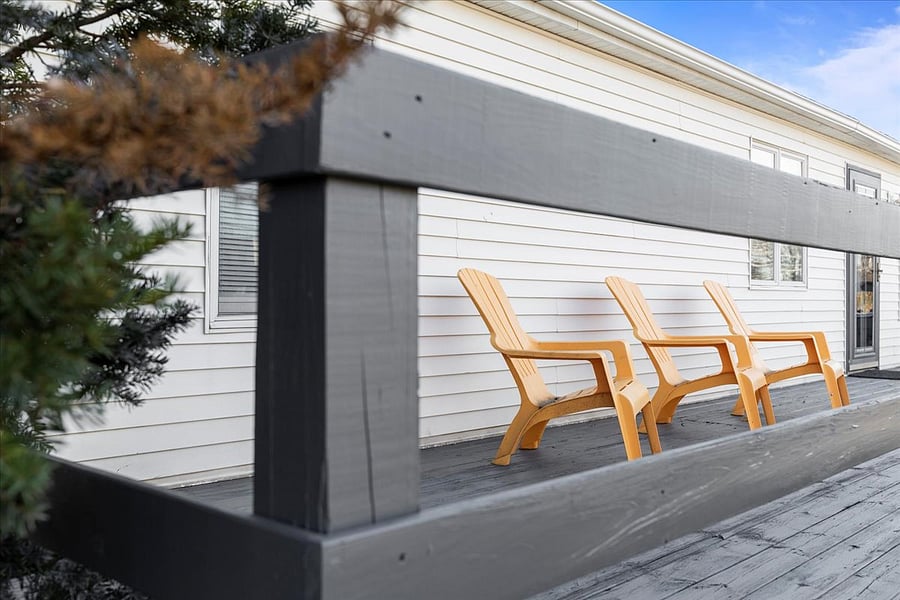 Front deck