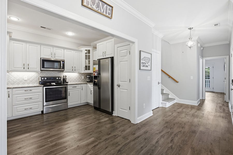 Furnished Finder property 608314_1 photo 18