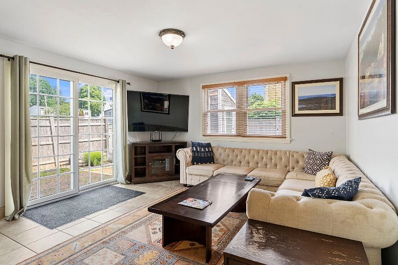 Furnished Finder property 608339_1 photo 6