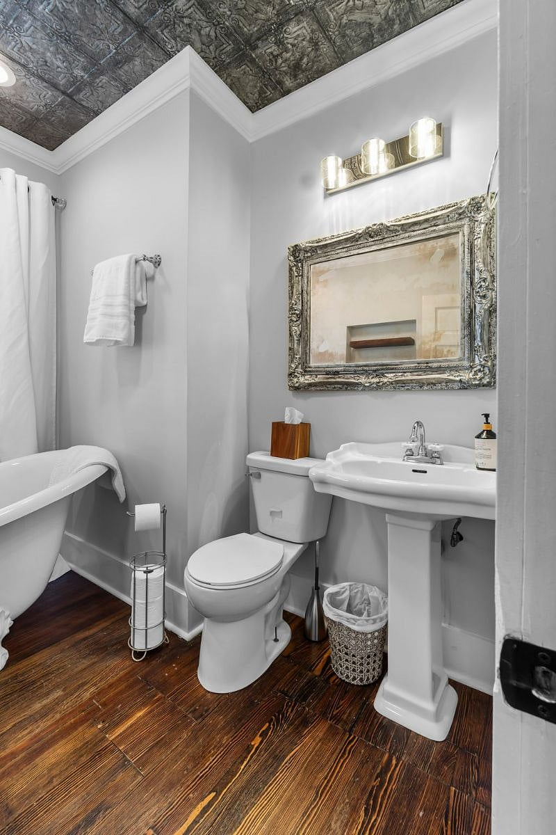 Main floor bathroom