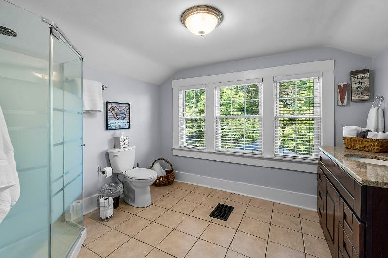 Upstairs bathroom