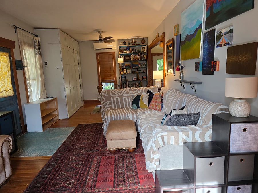 Upstairs living room area.