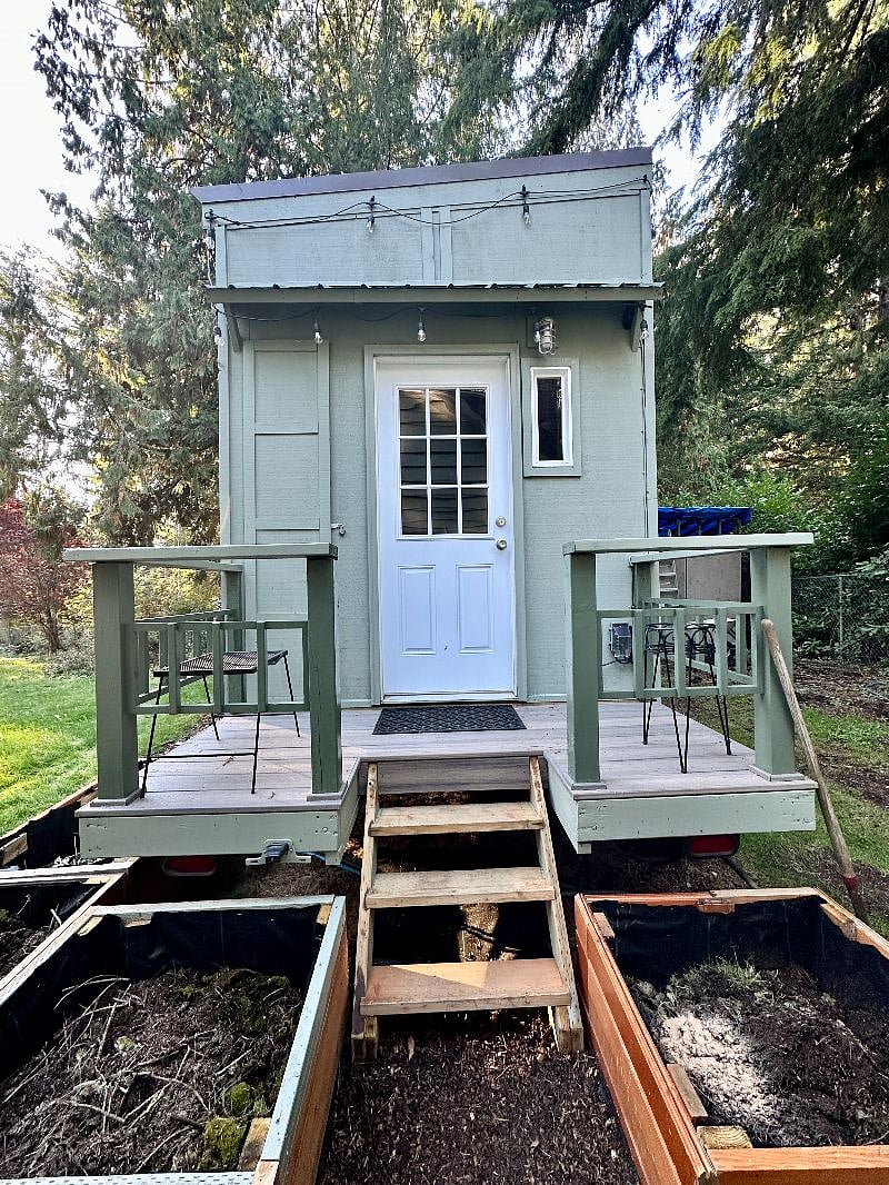 Notice the steps at the door. Not wheelchair accessible.