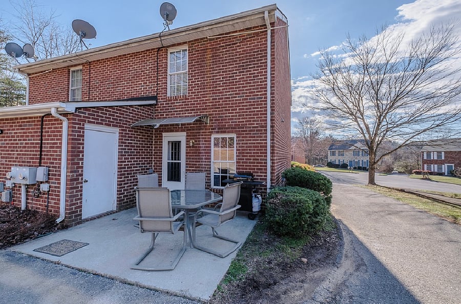 Your own patio equipped with a propane bbq (propane not included), and extra storage unit.