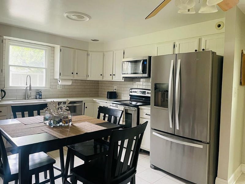 Furnished Finder property 608734_1 photo 10