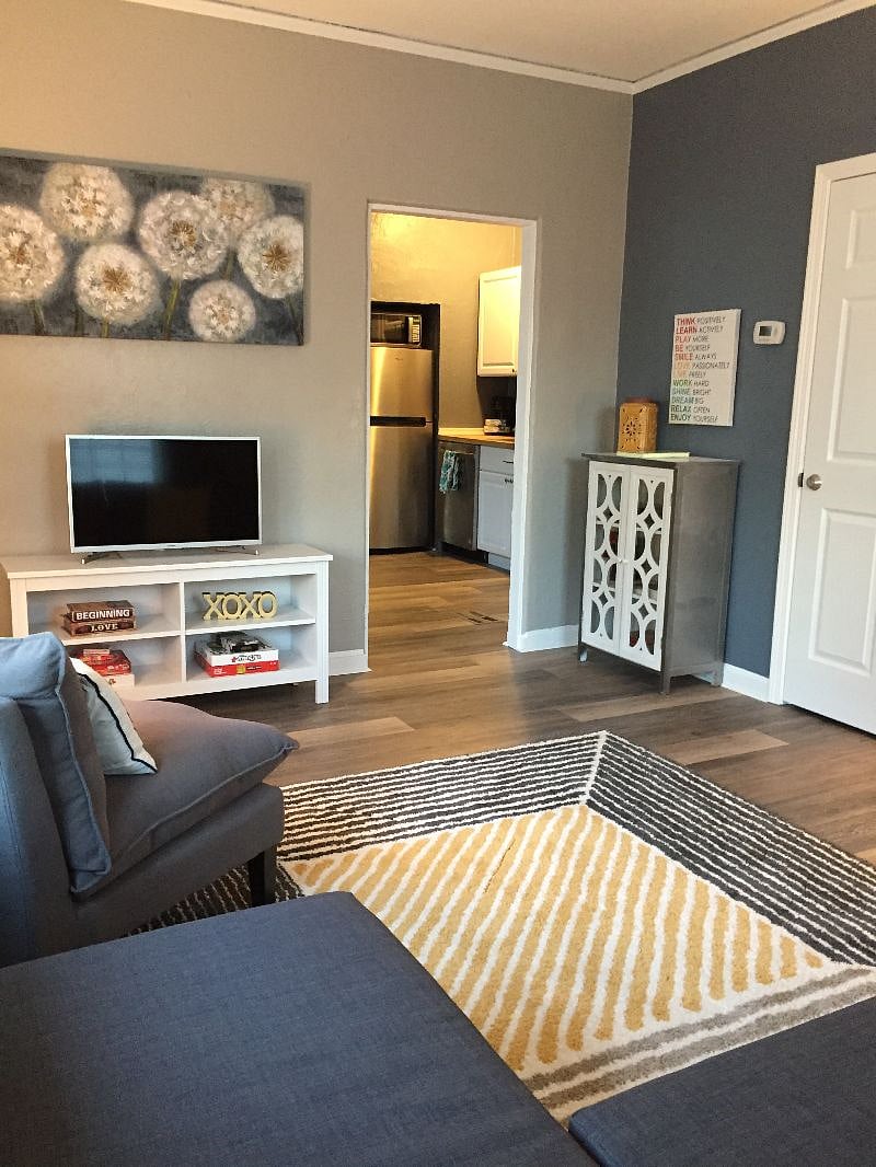 Furnished Finder property 608756_1 photo 1