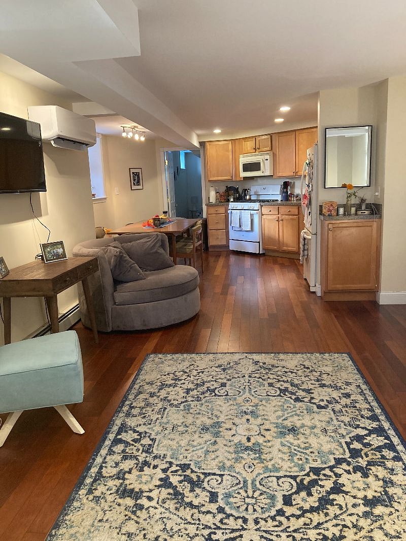 Furnished Finder property 608805_1 photo 3