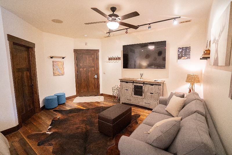 Furnished Finder property 608844_1 photo 9