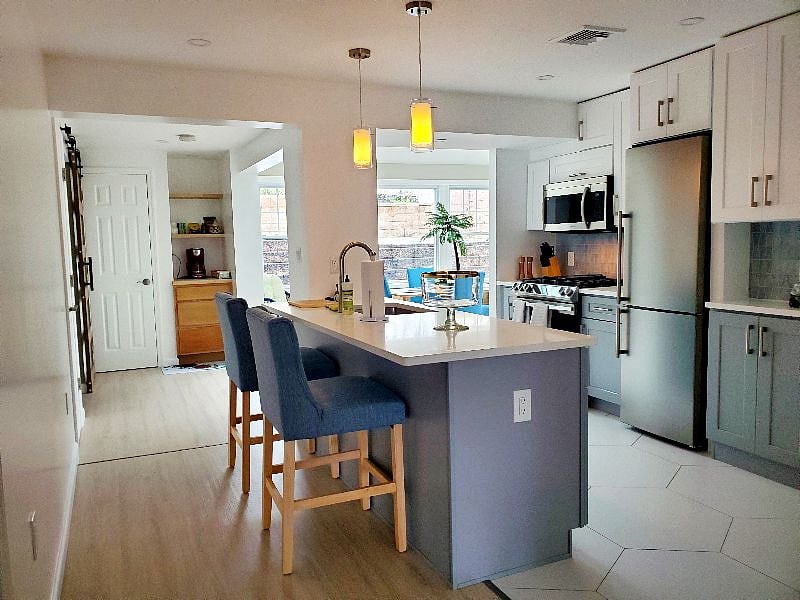Kitchen with seating
