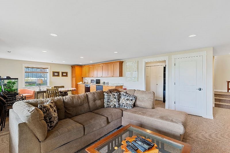 Furnished Finder property 608896_1 photo 36