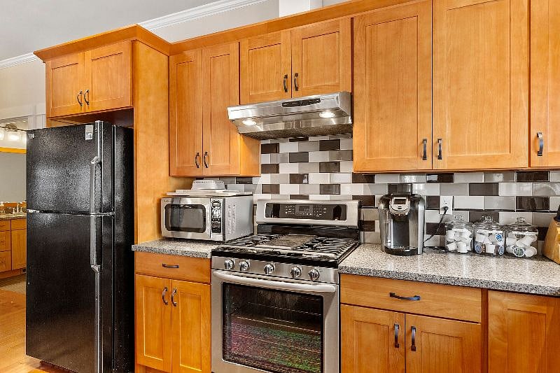 Kitchen - Gas Range