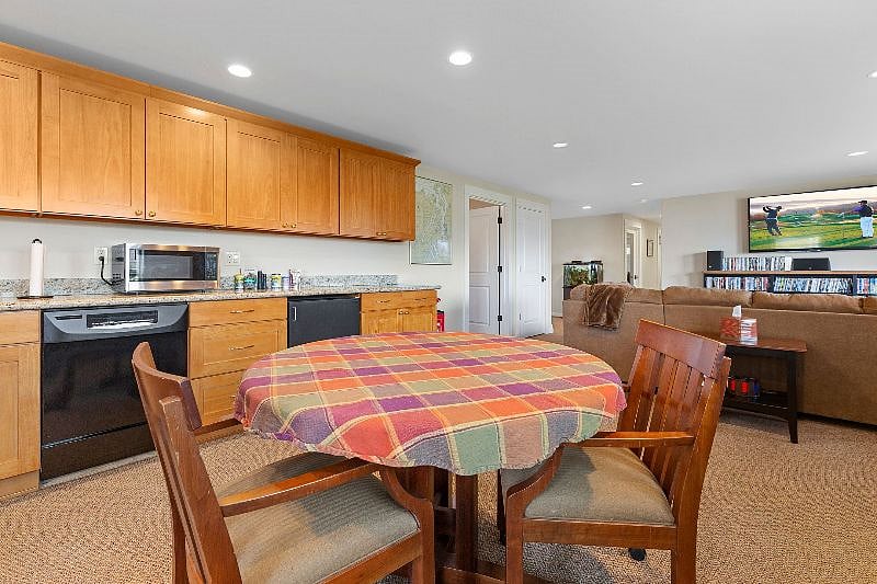 Furnished Finder property 608896_1 photo 38